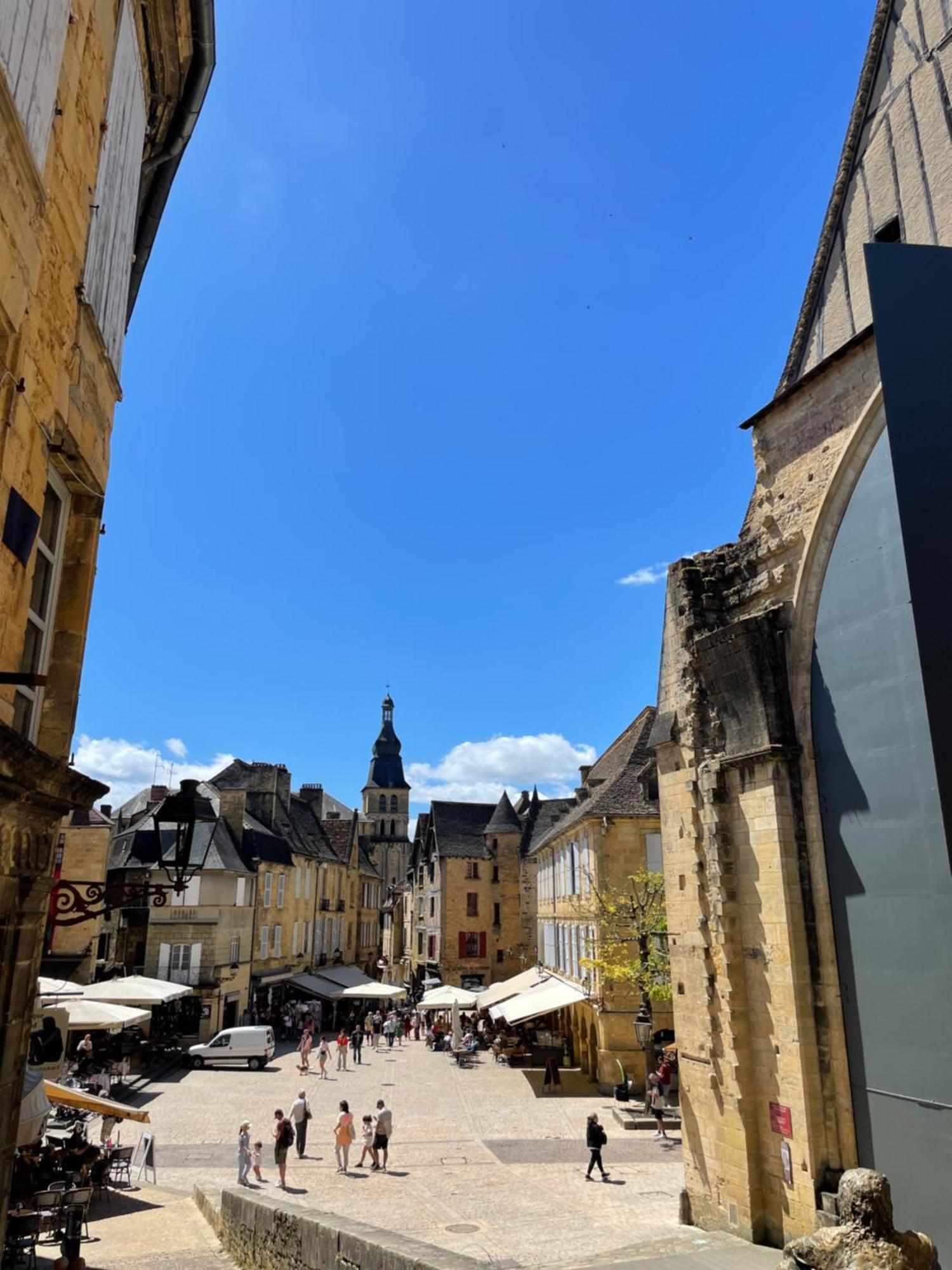 Au Coeur Du Centre Historique De Sarlat Apartment Exterior foto
